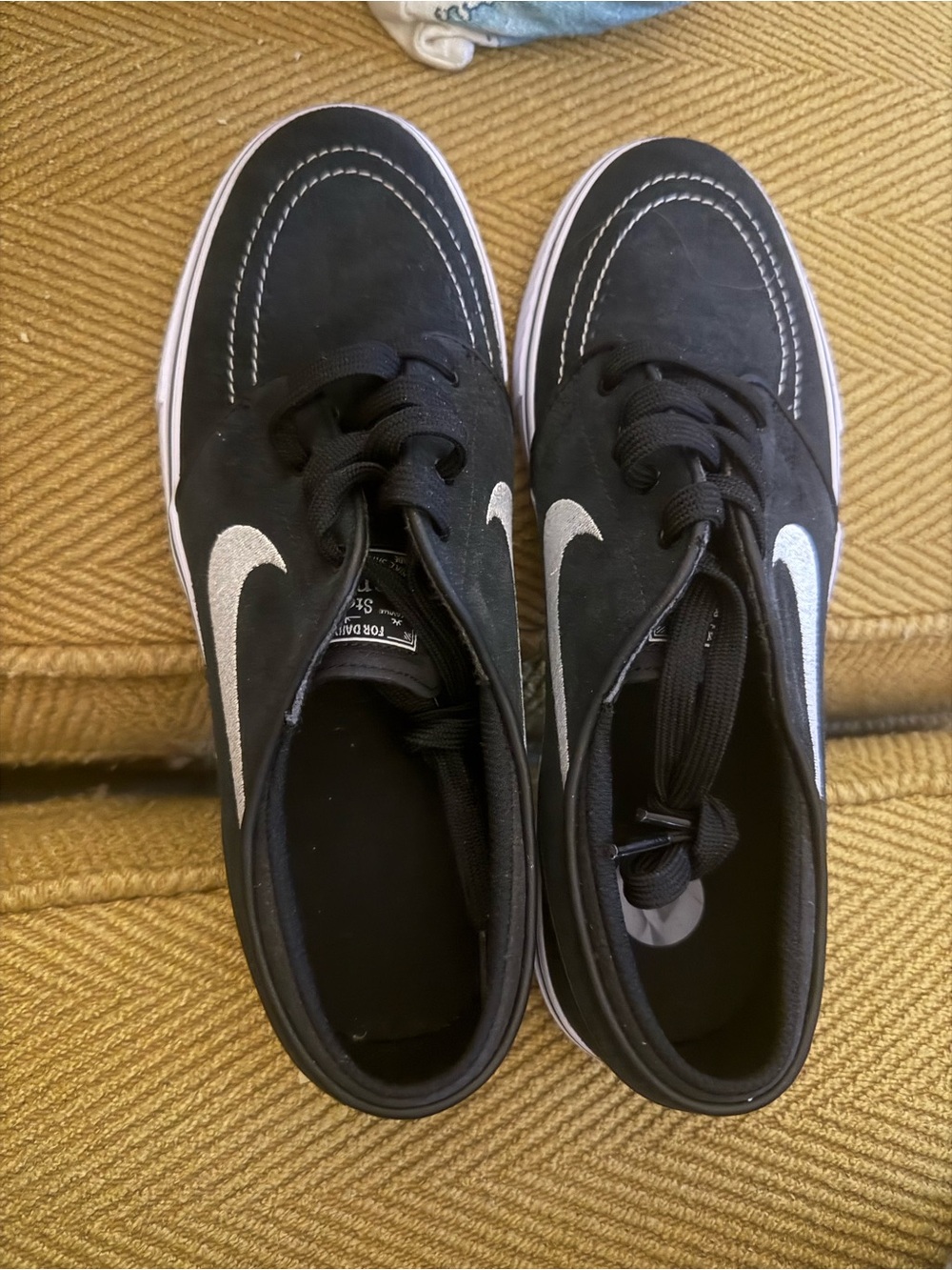 Nike Kids Black Sneakers with white